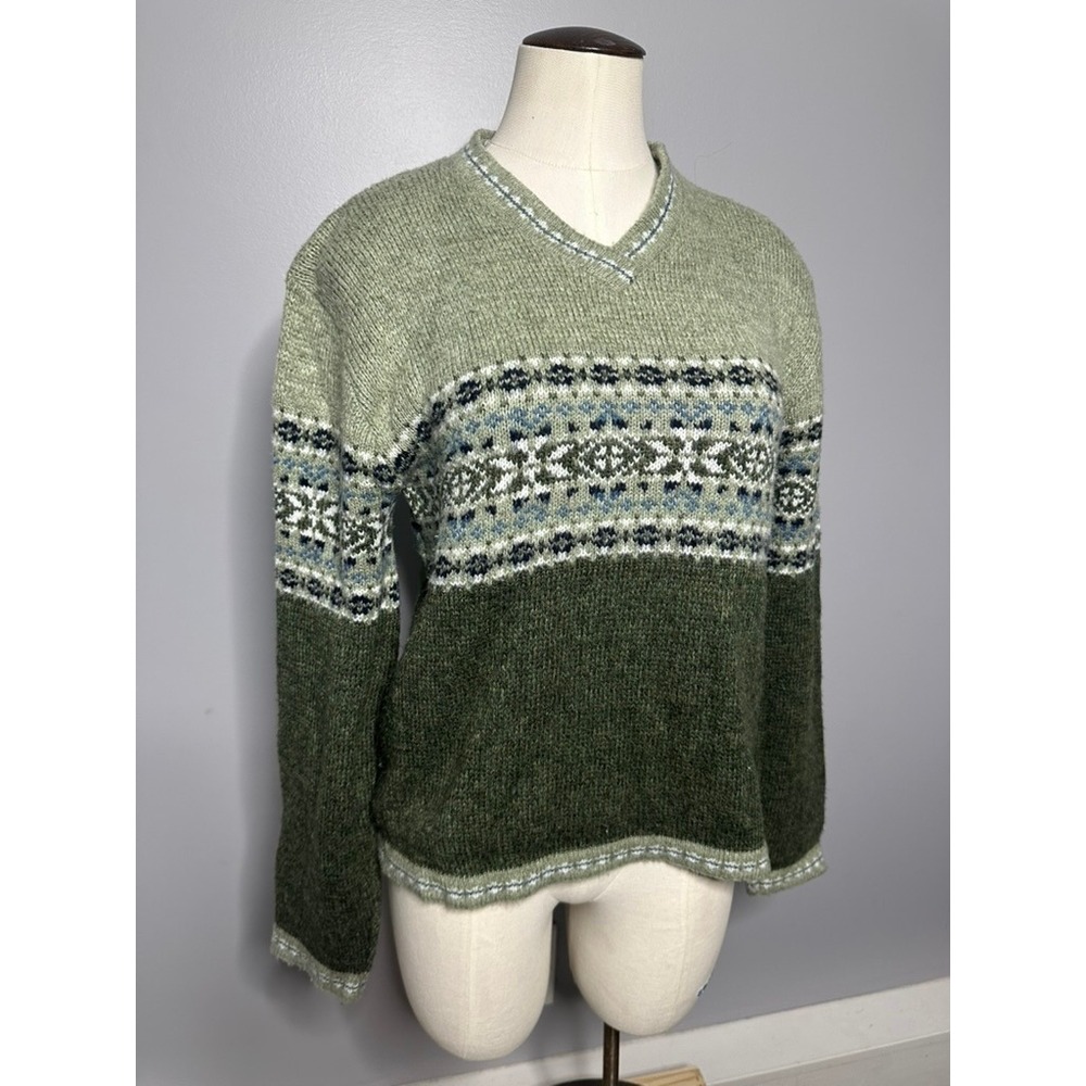 Private Eyes Women's Medium V-Neck Fair Isle Sweater Green Made in USA Pullover